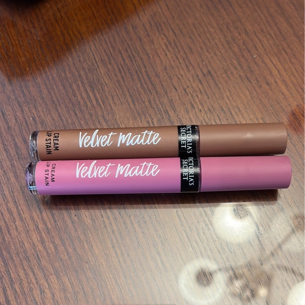 Victoria’s Secret Velvet Matte lip stain lot of 2